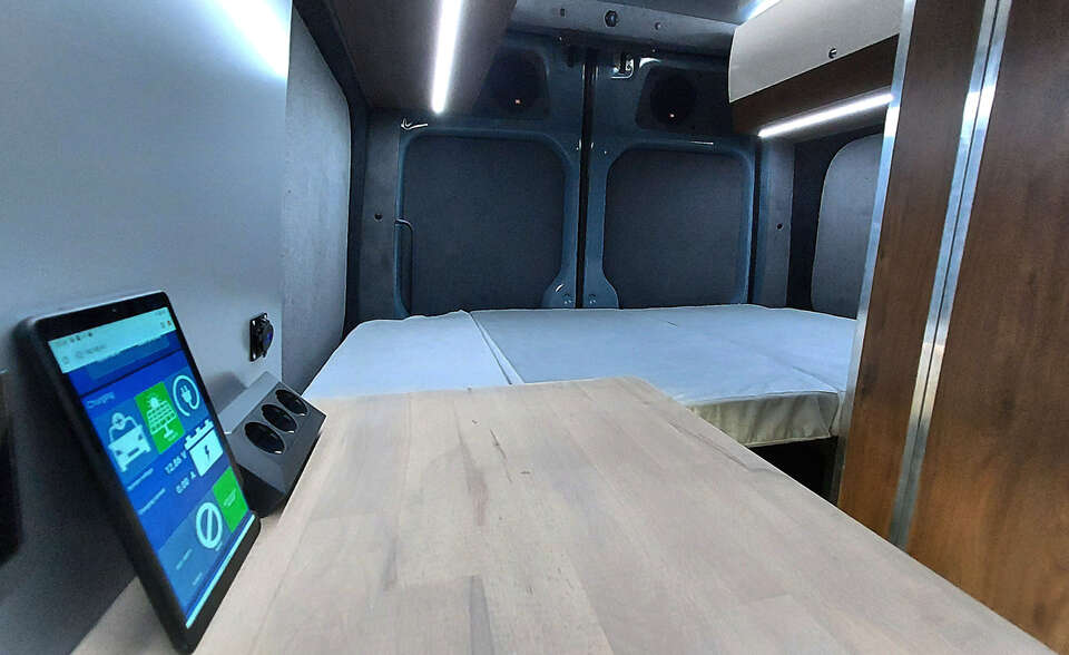 VW Crafter 2E/2F L2H2 (Sierra Whiskey 05) - 14